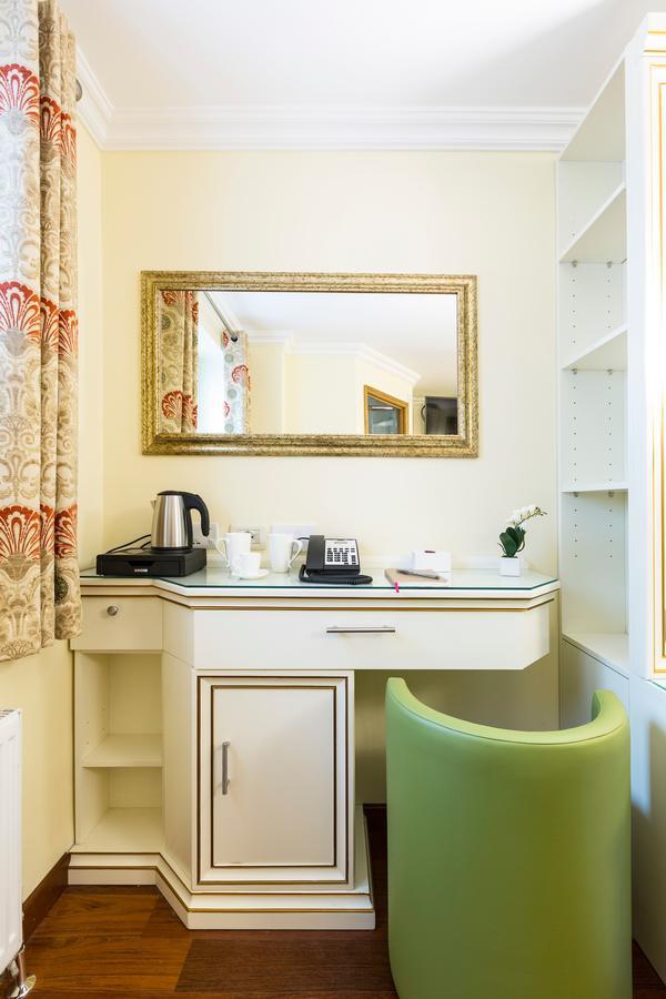 Linton Hotel Luton Лутон Екстер'єр фото