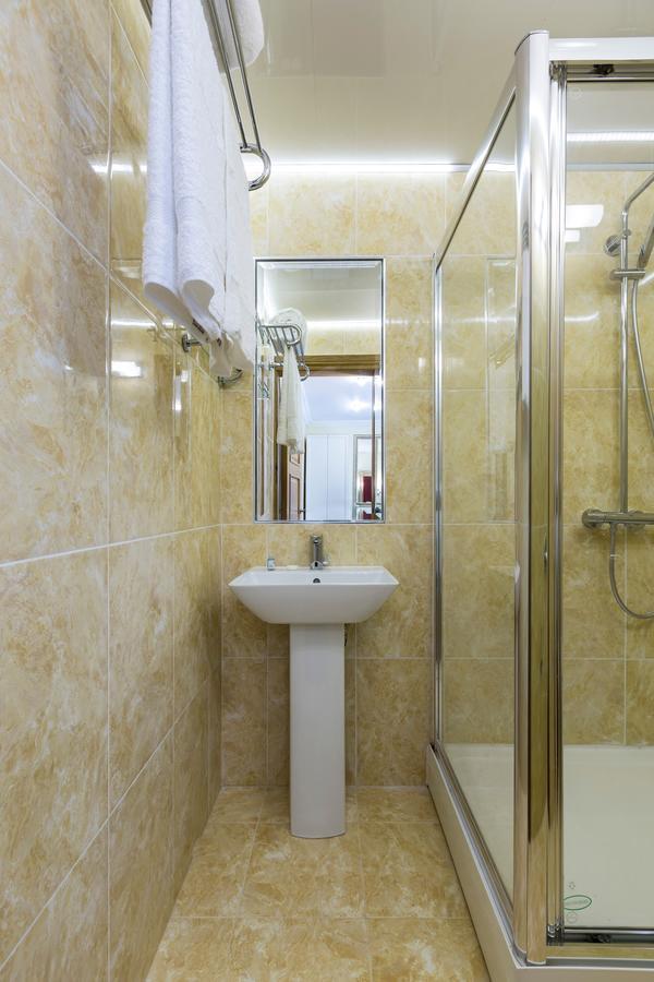 Linton Hotel Luton Лутон Екстер'єр фото